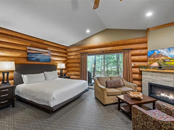 1155 Resort Dr #568, Parksville, BC V9P 2E3