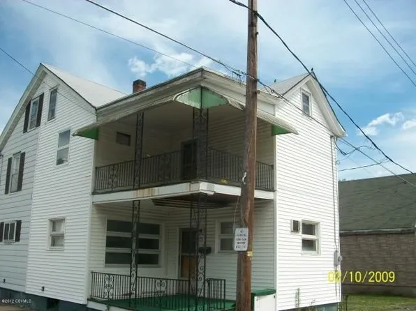 30 E Cherry St, Mount Carmel, PA 17851