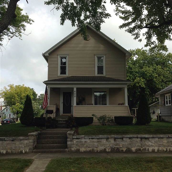 2nd image of 600 E King St