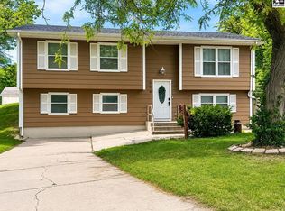 909 Iowa Ave, Pratt, KS 67124