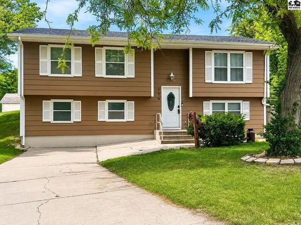 909 Iowa Ave, Pratt, KS 67124