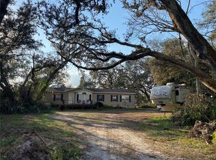 3207 Mazie Dr, Zephyrhills, FL 33541