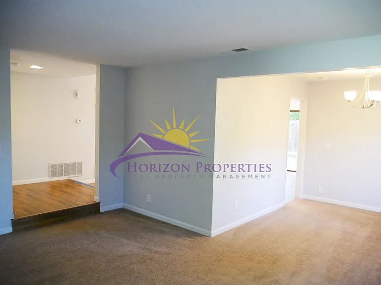 5329 Leavitt Way — Photo 6