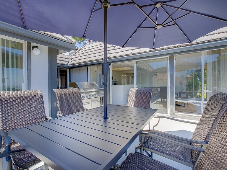 8143 La Jolla Scenic Dr N — Photo 18