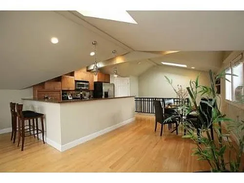 519 Federal Ave E Photo 1