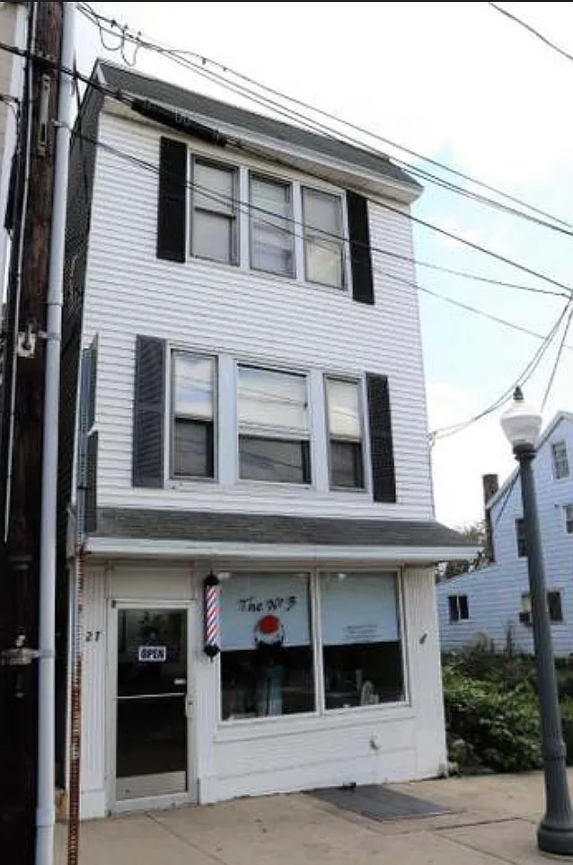 2 bed, $1,200 — Photo 1
