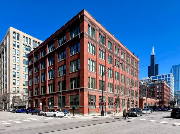 331 S Peoria St APT 101, Chicago, IL 60607