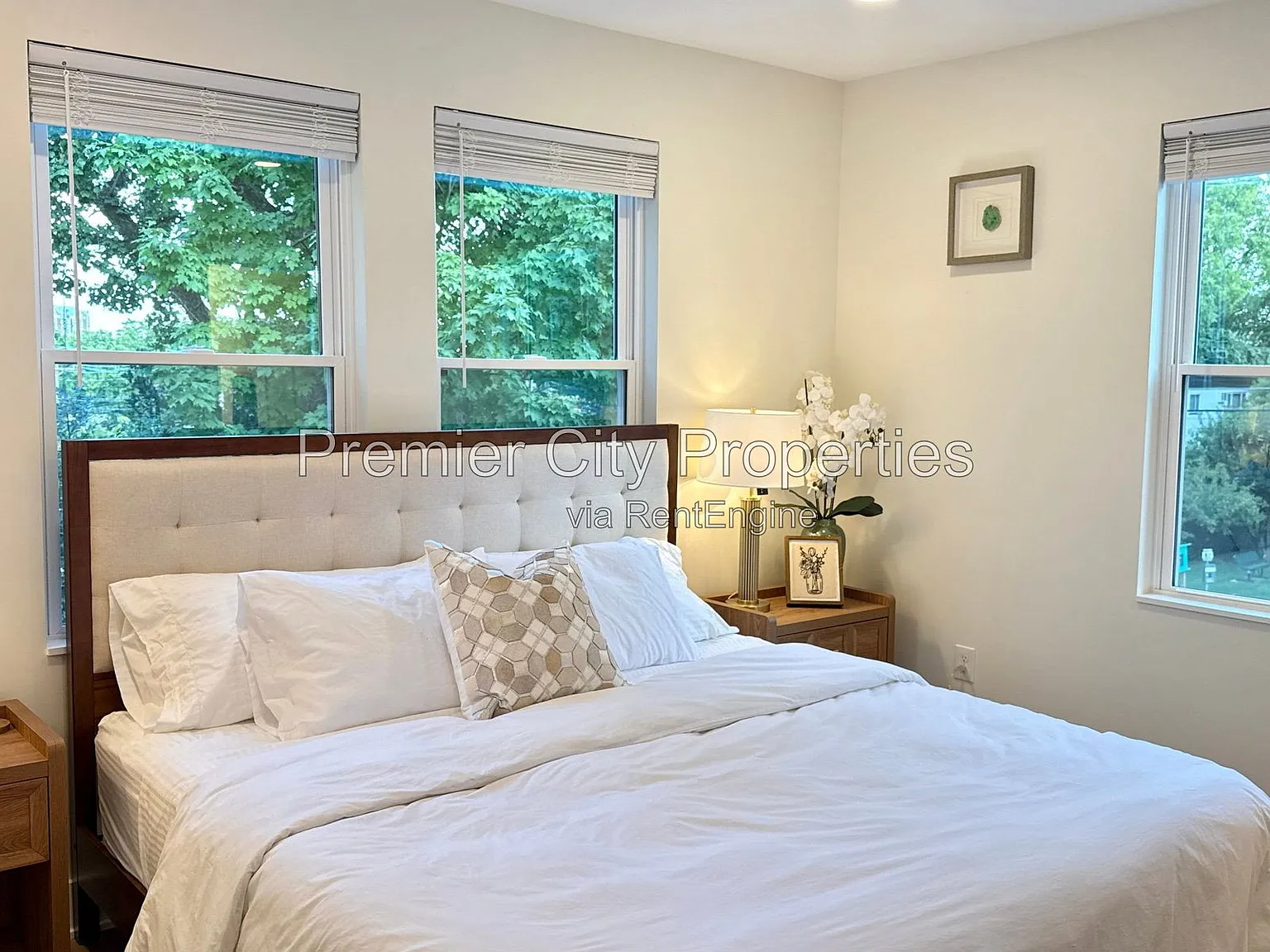 2 bed, 2.0 bath, 1200 sqft, $2,795 — Photo 2