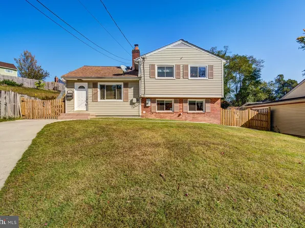 13203 Staggs Ct, Woodbridge, VA 22191