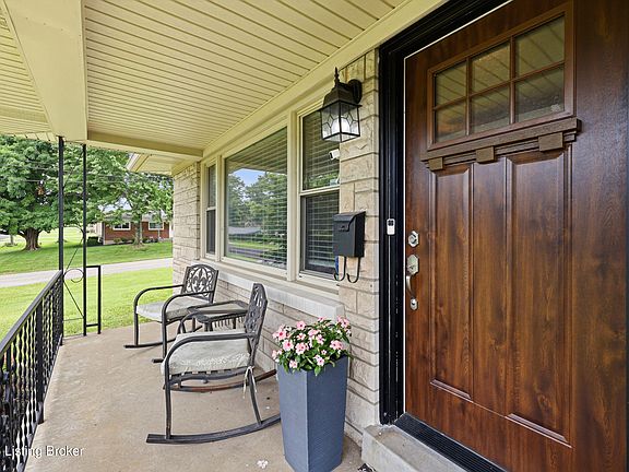 5th image of 6314 Moorhaven Dr