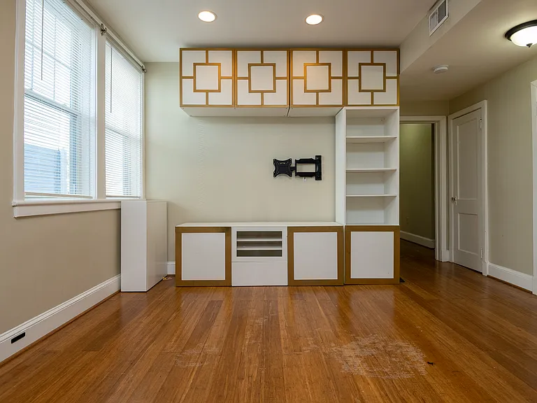 1039 Evarts St NE #2 — Photo 6