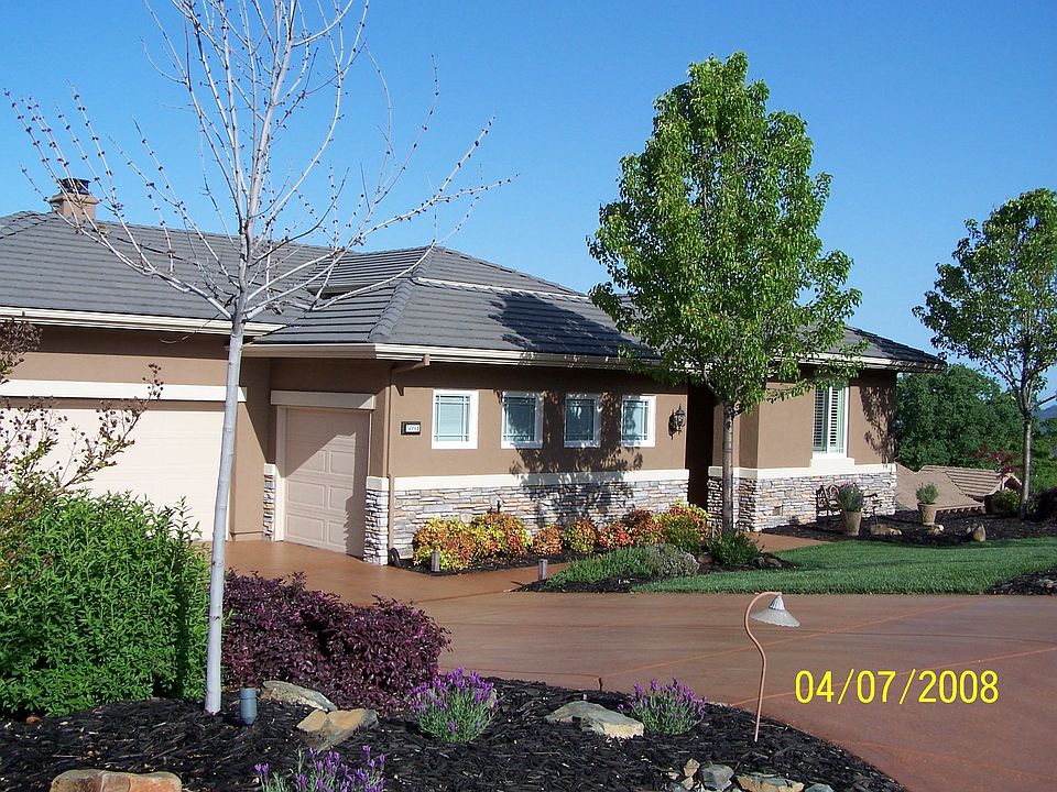 FRONT W/ACID -STAINED CONCRETE