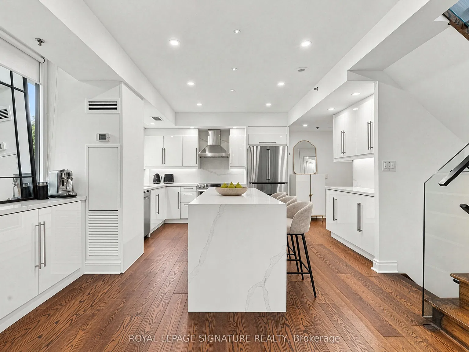 3 bed, $4,600 — Photo 4