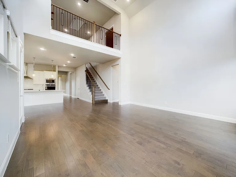 11192 Hocking Hills Dr — Photo 17