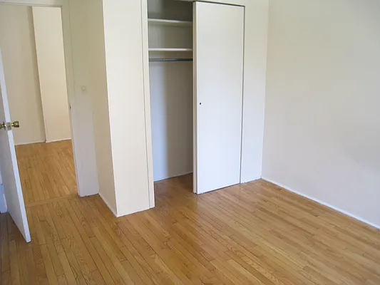 Rented by Arvik Group Real Estate | media 23