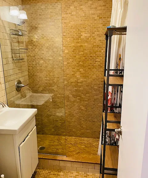 229 W 16th St #1C — Photo 37