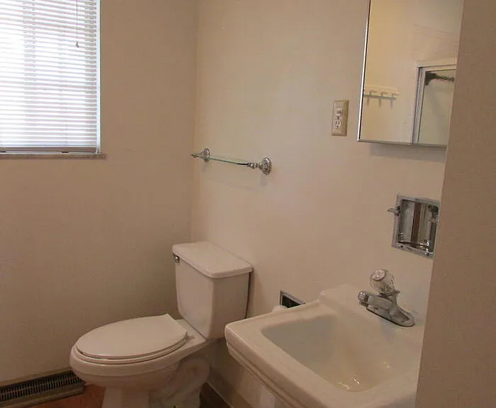 319 Johnet Dr #7 — Photo 3