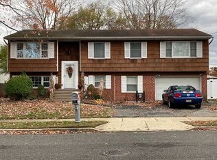 572 Rhode Island Ave, Brick, NJ 08724