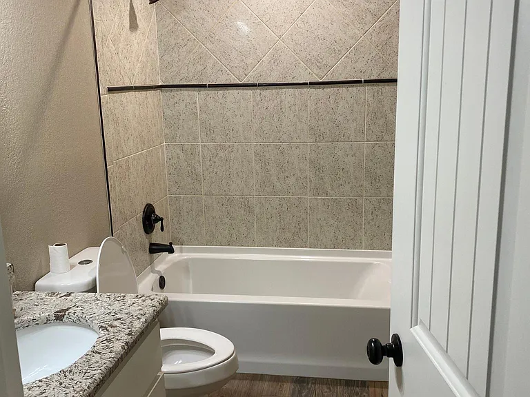 Brannon Ln — Photo 9