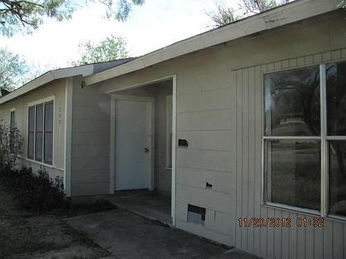 1st image of 1700 Emily Dr