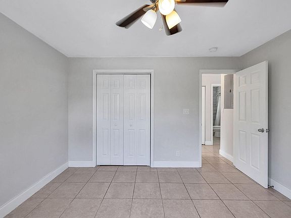 5th image of 1650 NE 33rd St