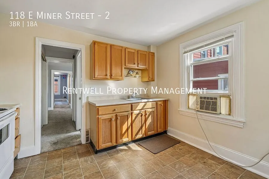 Spacious 3 Bedroom Apartment in the Heart of West Chester! — Photo 4