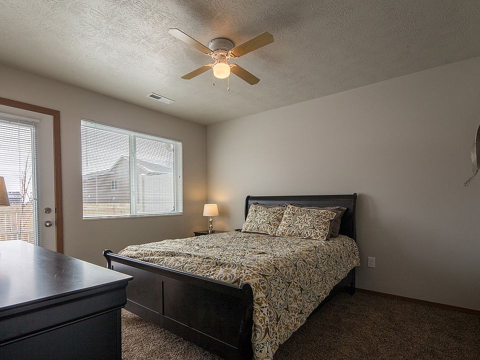 Augusta Townhomes Brandon, SD Zillow