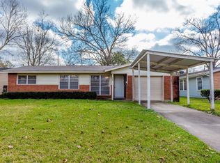 403 Surratt Dr, Houston, TX 77091