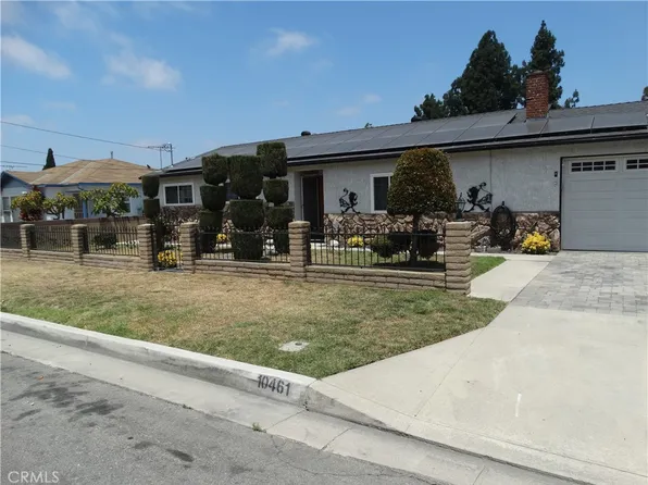 10461 Beach St, Bellflower, CA 90706