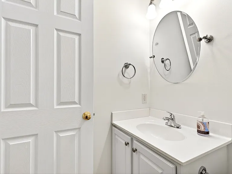 1010 Nicholwood Dr #103 — Photo 25