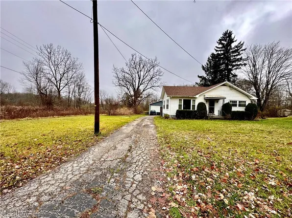2824 Tallmadge Rd, Ravenna, OH 44266