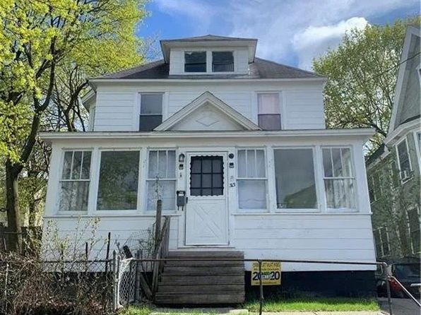 313 Grant Ave