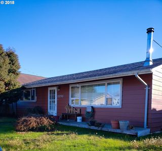 1191 W 10th St, Coquille, OR, 97423