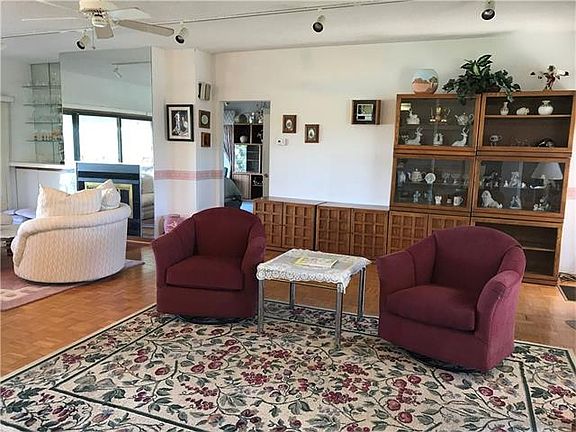 5th image of 190 Terrace Dr