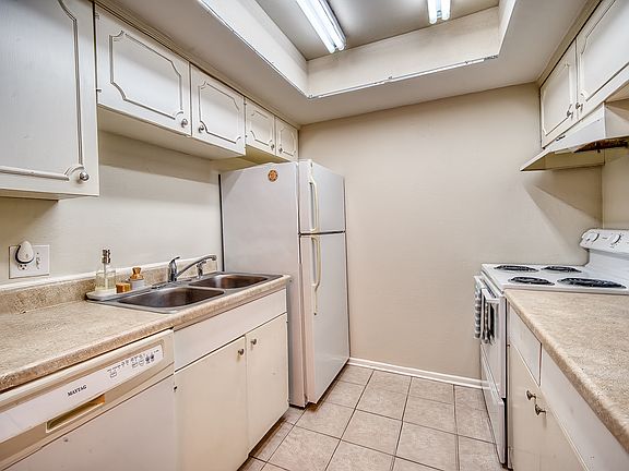 4th image of 8401 N New Braunfels Ave APT 334A