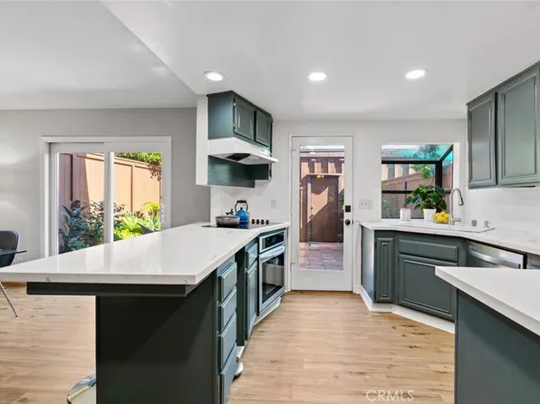 2215 Stonewood Ct, San Pedro, CA 90732