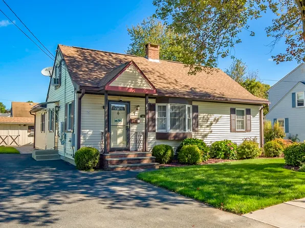 60 South Alhambra Circle, Agawam, MA 01001