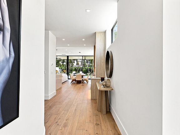 2nd image of 130 NE Wavecrest Way