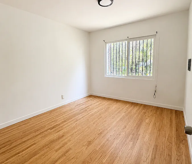 114 S Rampart Blvd #3 — Photo 7