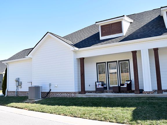 3rd image of 3346 Stone Creek Dr