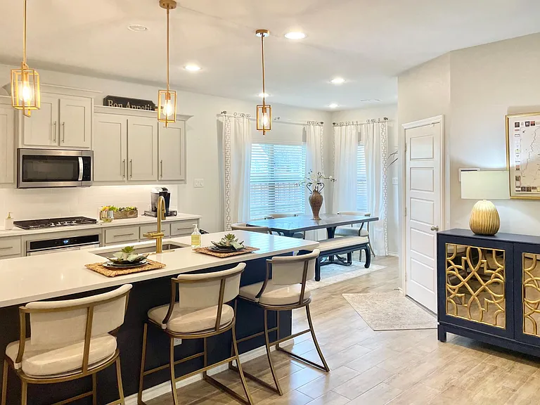 1700 Emilia Dr — Photo 6