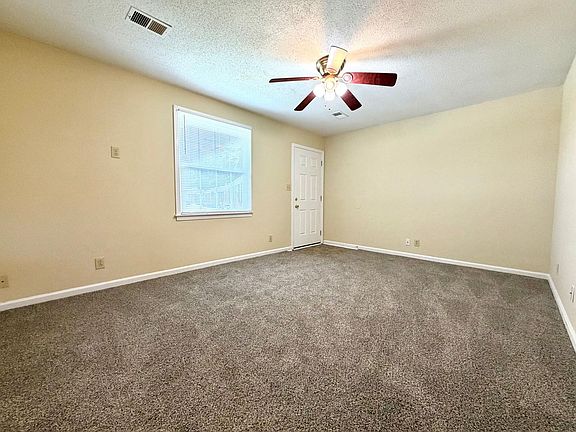 2nd image of 748-760 Bancroft Cir #758-C