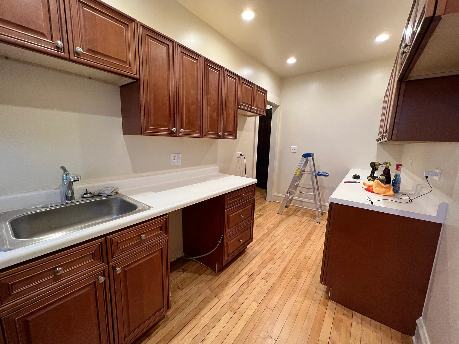 1 bed, 1.0 bath, $1,850 — Photo 2