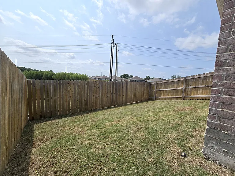 2318 Zanoletti Dr #A — Photo 19