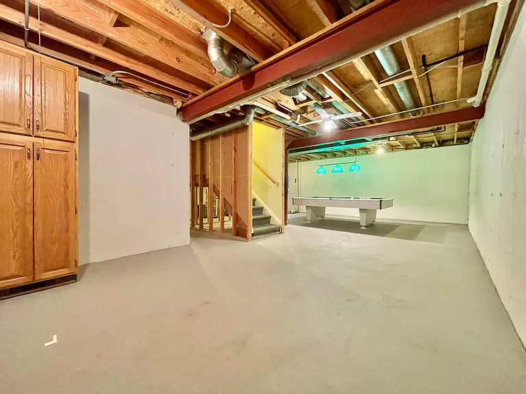 928 Stratford Ct — Photo 26