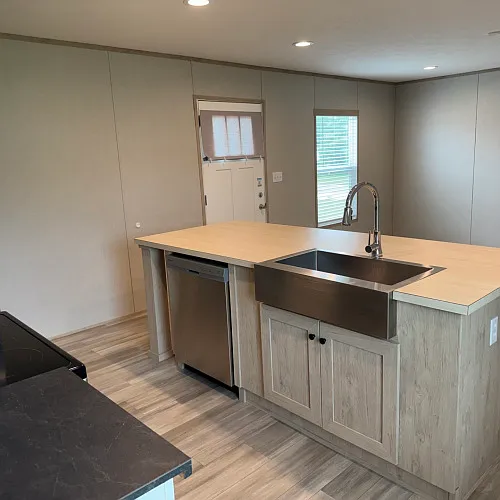 82 Teasley Ln — Photo 8