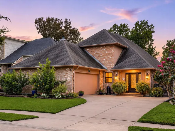 1727 Mayweather Ln, Richmond, TX 77406