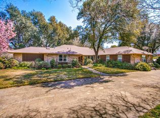 1320 Club Cir, Dallas, TX 75208
