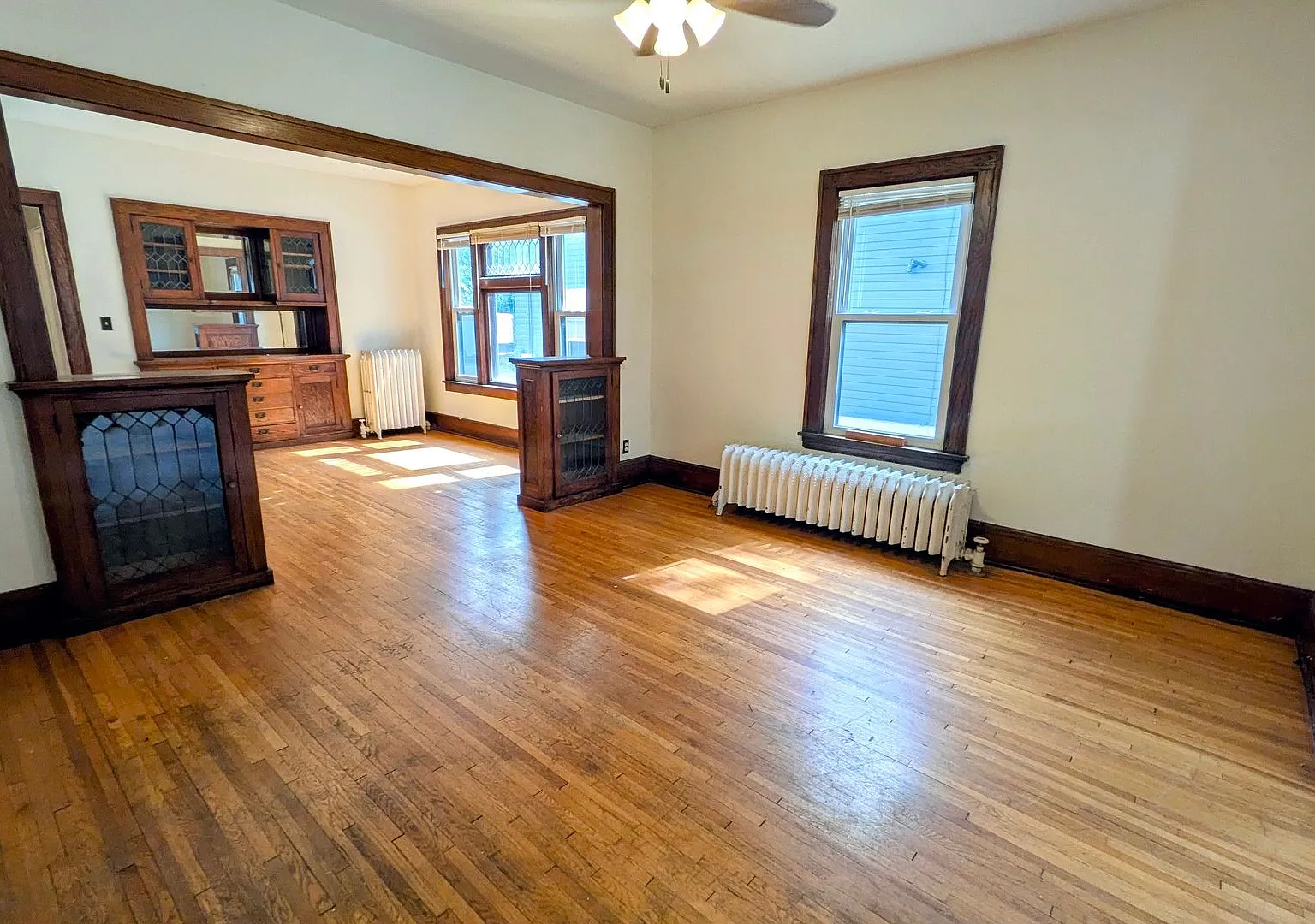**2 Bedroom Apartment in Prospect Park** — Photo 1
