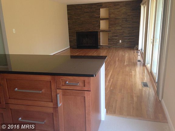 5th image of 8308 Tomlinson Ave